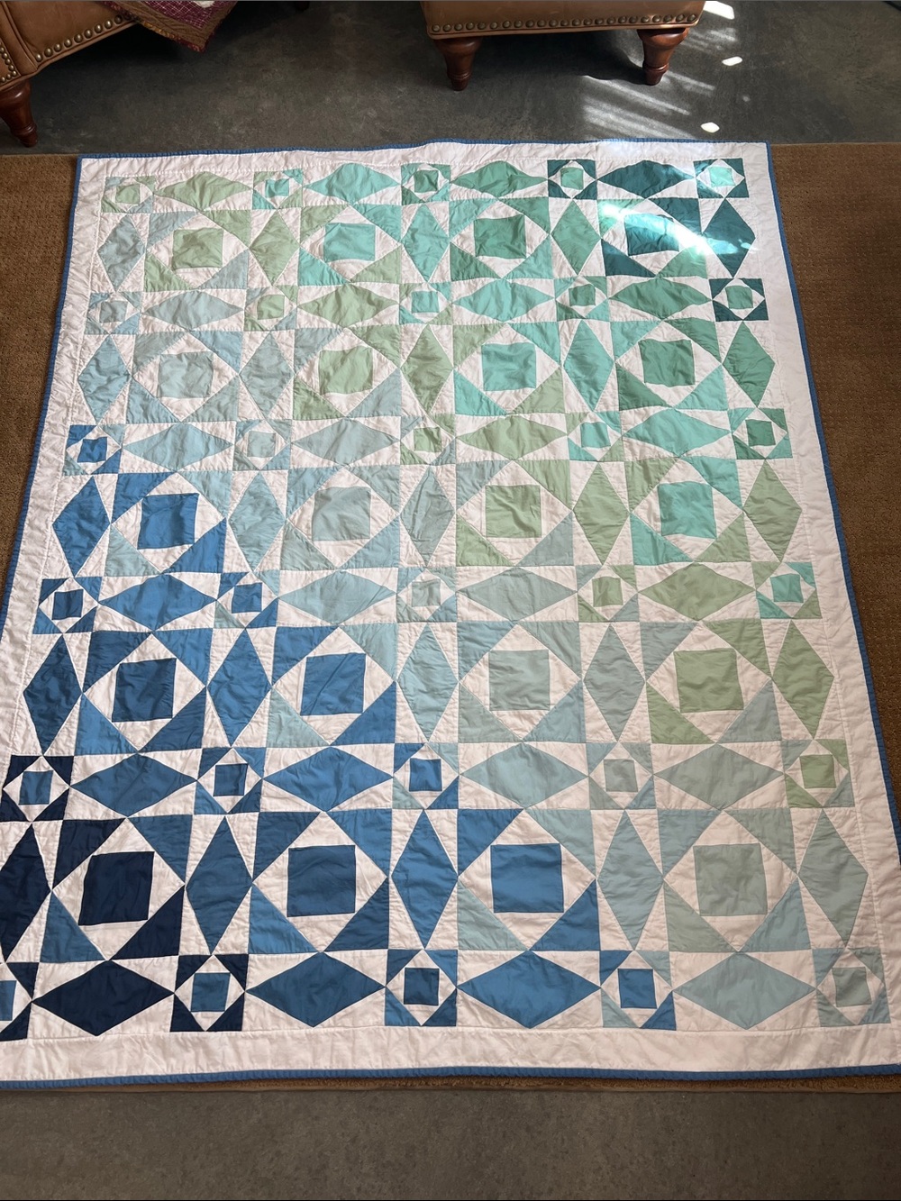 Blue & Green Gradient Cotton Quilt - Modern Geometric Bedding